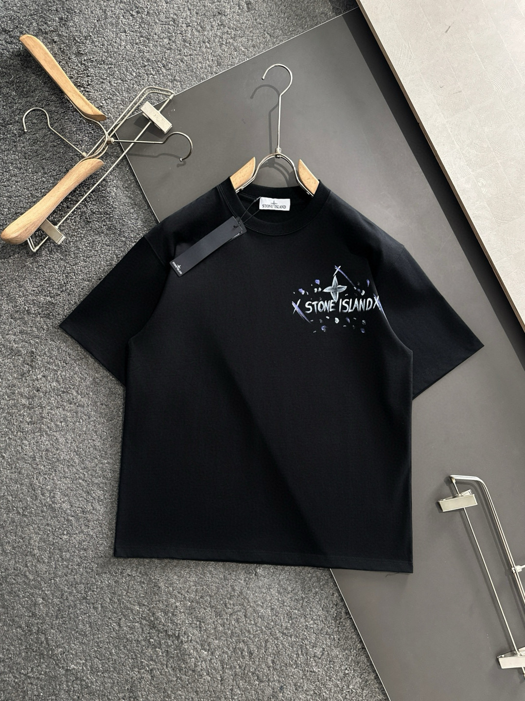 “2025SS Classic Logo T-Shirt: Comfortable, Durable, Original Craft, Sizes M-2XL”