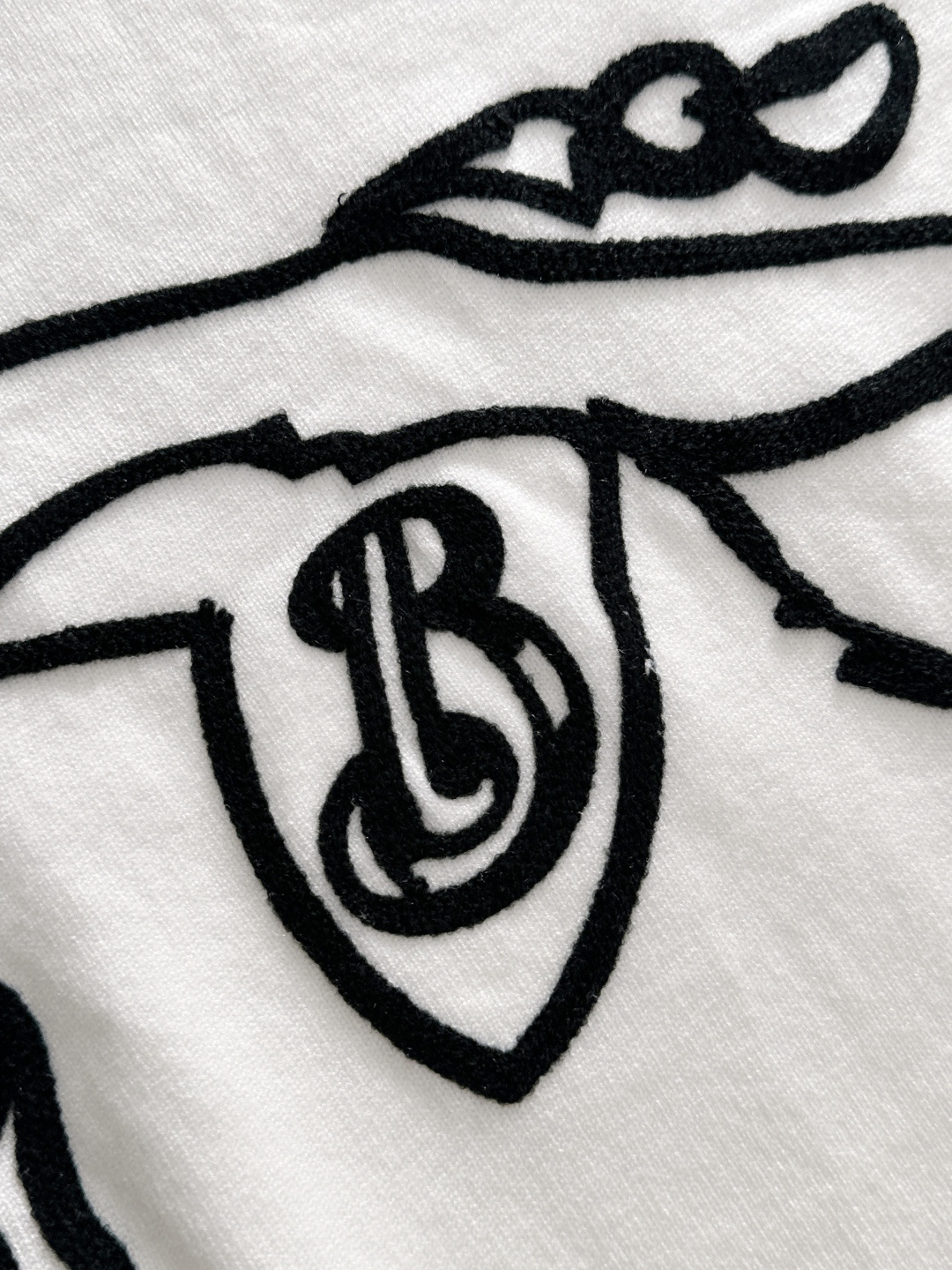 BBR 2024秋冬提花➕刺绣新款简约圆领针织羊毛衫，精致工艺专柜面料，顶级元素融合打造，经典3标齐全，