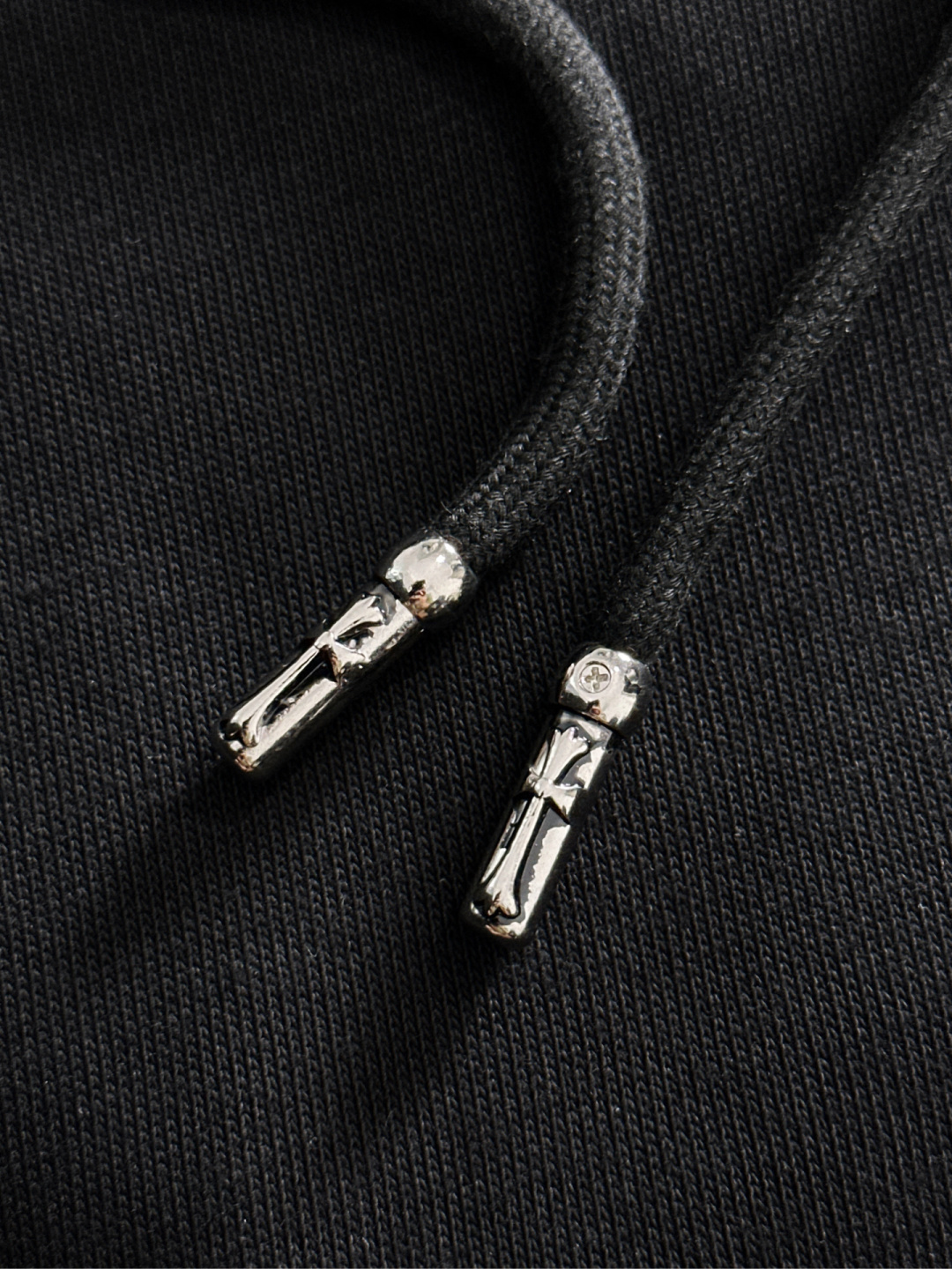 CH 25秋冬潮牌连帽卫衣，精致工艺专柜面料，顶级元素融合打造，3标齐全，潮男时尚，无论是上身舒适度还是