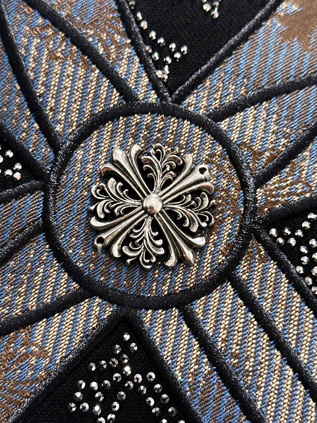 CH 25秋冬潮牌连帽卫衣，精致工艺专柜面料，顶级元素融合打造，3标齐全，潮男时尚，无论是上身舒适度还是