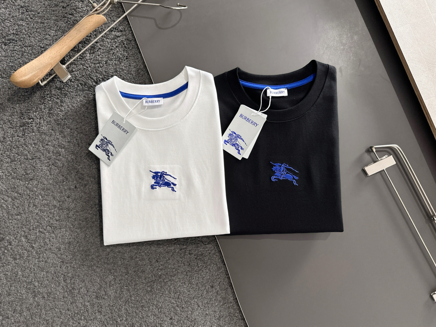 BBR 2025ss拼接长袖t恤 定制260克全棉双纱紧密爽滑面料，布面干净，布纹清晰，手感非常细腻扎实