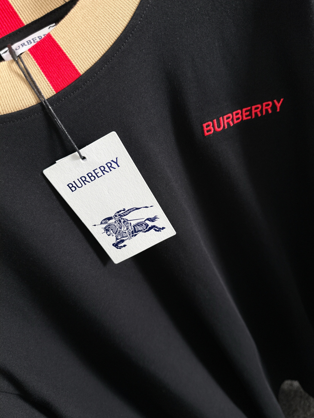 BBR 2025ss经典刺绣长袖t恤 定制260克全棉双纱紧密爽滑面料，布面干净，布纹清晰，手感非常细腻