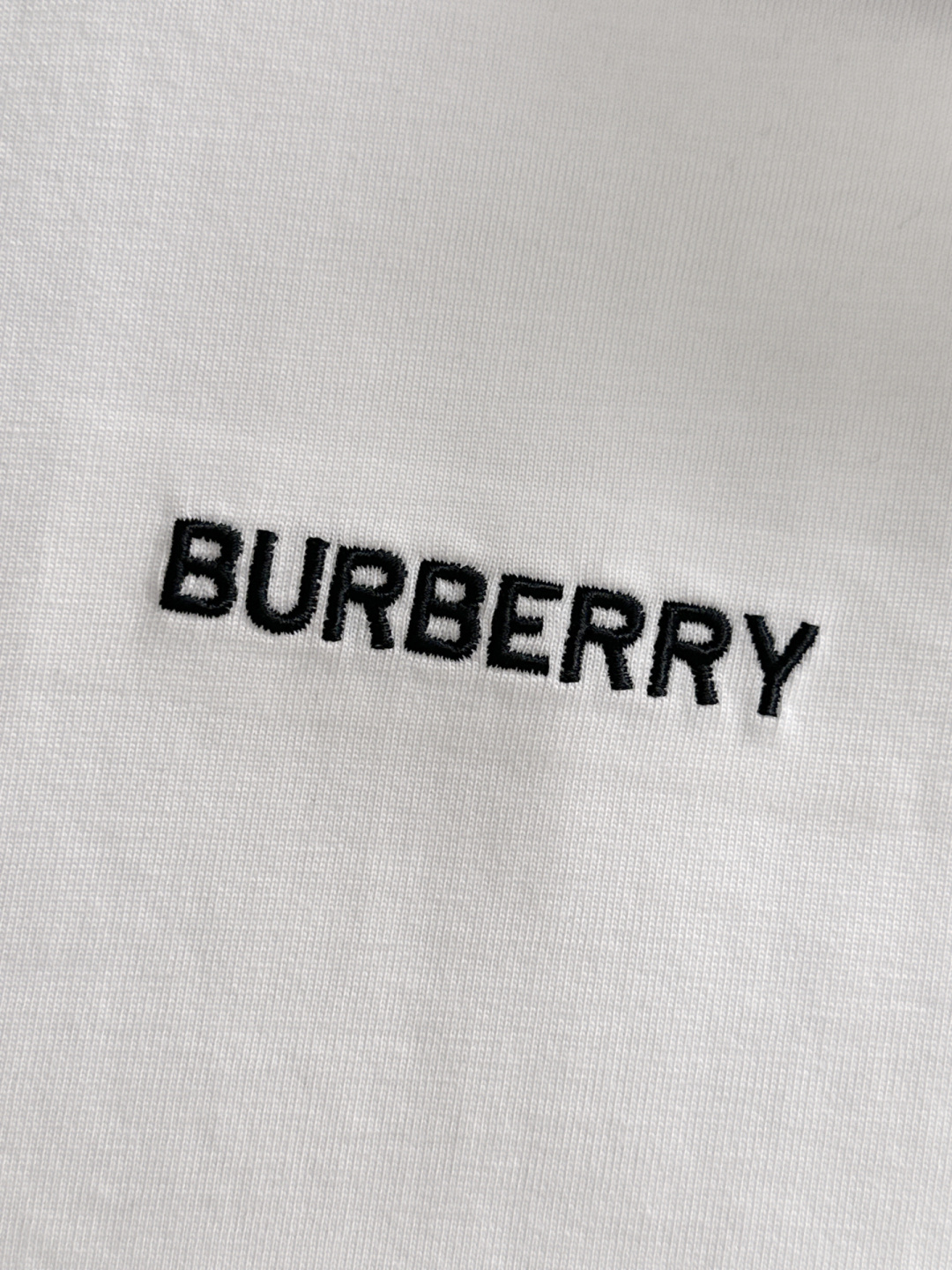 BBR 2025ss经典刺绣长袖t恤 定制260克全棉双纱紧密爽滑面料，布面干净，布纹清晰，手感非常细腻