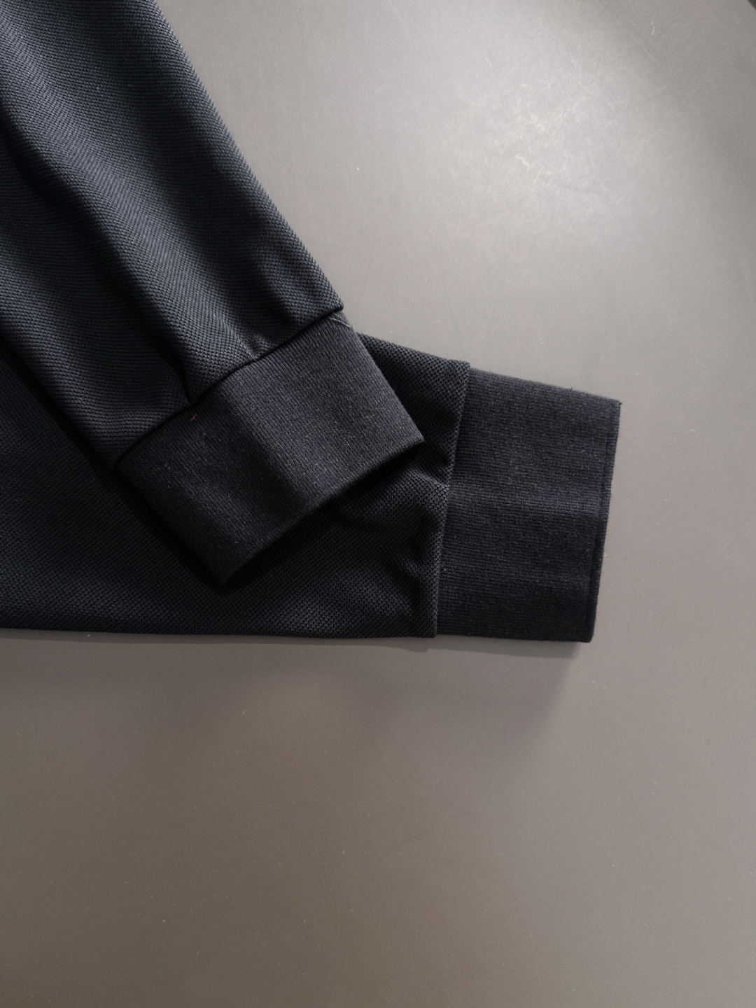 PRAD 顶级经典金属三角标超柔软丝滑Polo长T 潮流简约款细致顶级工艺专柜面料，经典元素融合打造 3