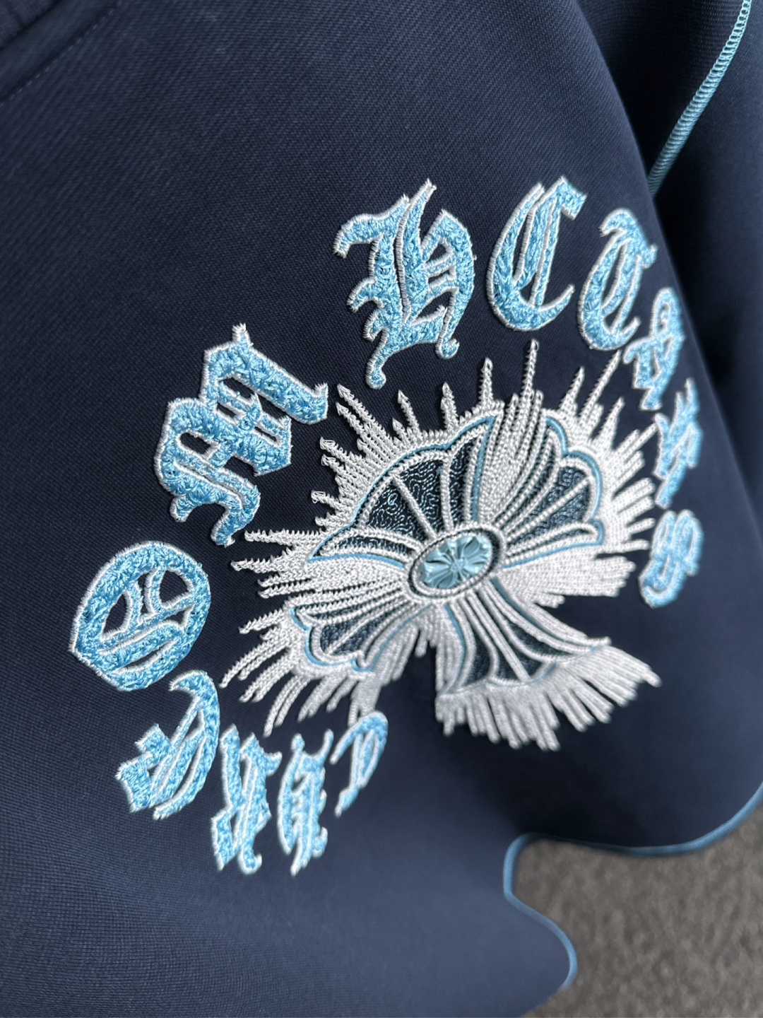 CH 25秋冬潮牌卫衣，精致工艺专柜面料，顶级元素融合打造，3标齐全，潮男时尚，无论是上身舒适度还是都是