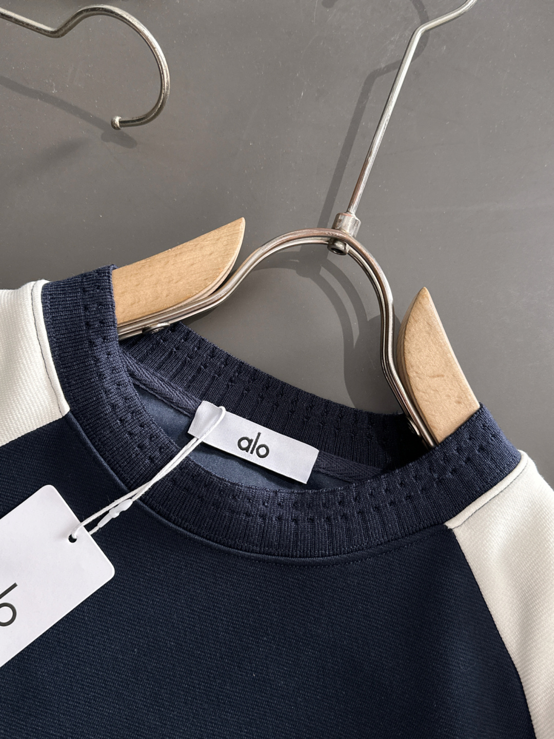 AlO 25秋冬潮牌卫衣，精致工艺专柜面料，顶级元素融合打造，3标齐全，潮男时尚，无论是上身舒适度还是都