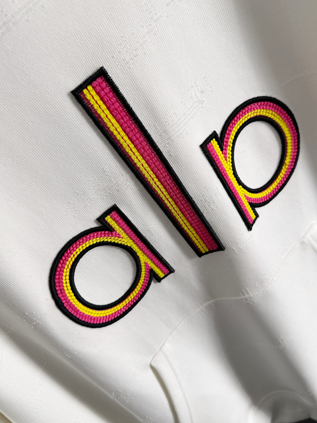 AlO 25秋冬潮牌卫衣，精致工艺专柜面料，顶级元素融合打造，3标齐全，潮男时尚，无论是上身舒适度还是都