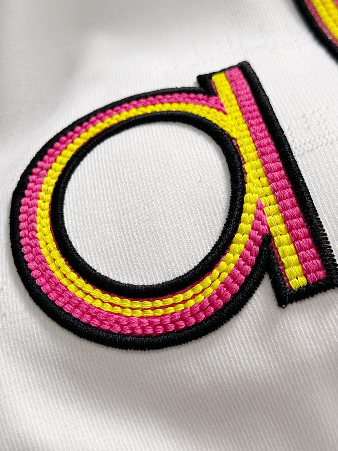 AlO 25秋冬潮牌卫衣，精致工艺专柜面料，顶级元素融合打造，3标齐全，潮男时尚，无论是上身舒适度还是都