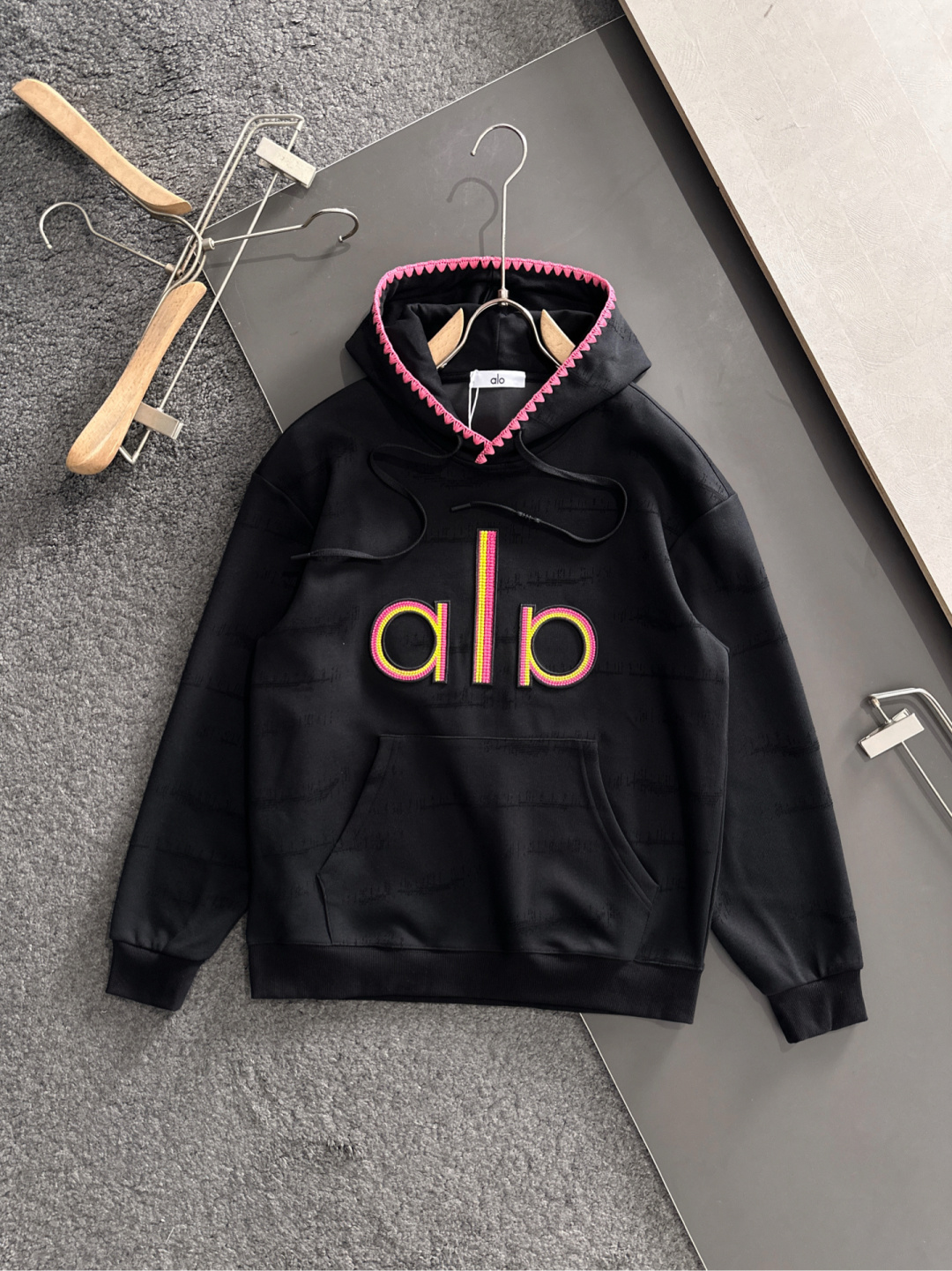 AlO 25秋冬潮牌卫衣，精致工艺专柜面料，顶级元素融合打造，3标齐全，潮男时尚，无论是上身舒适度还是都