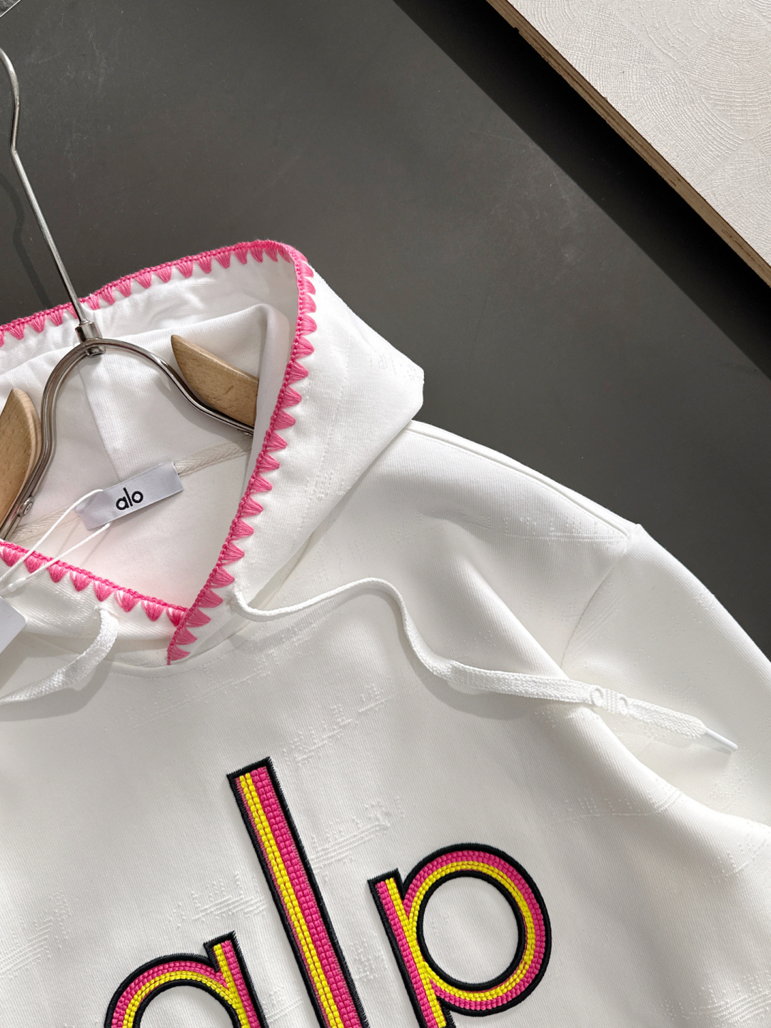 AlO 25秋冬潮牌卫衣，精致工艺专柜面料，顶级元素融合打造，3标齐全，潮男时尚，无论是上身舒适度还是都