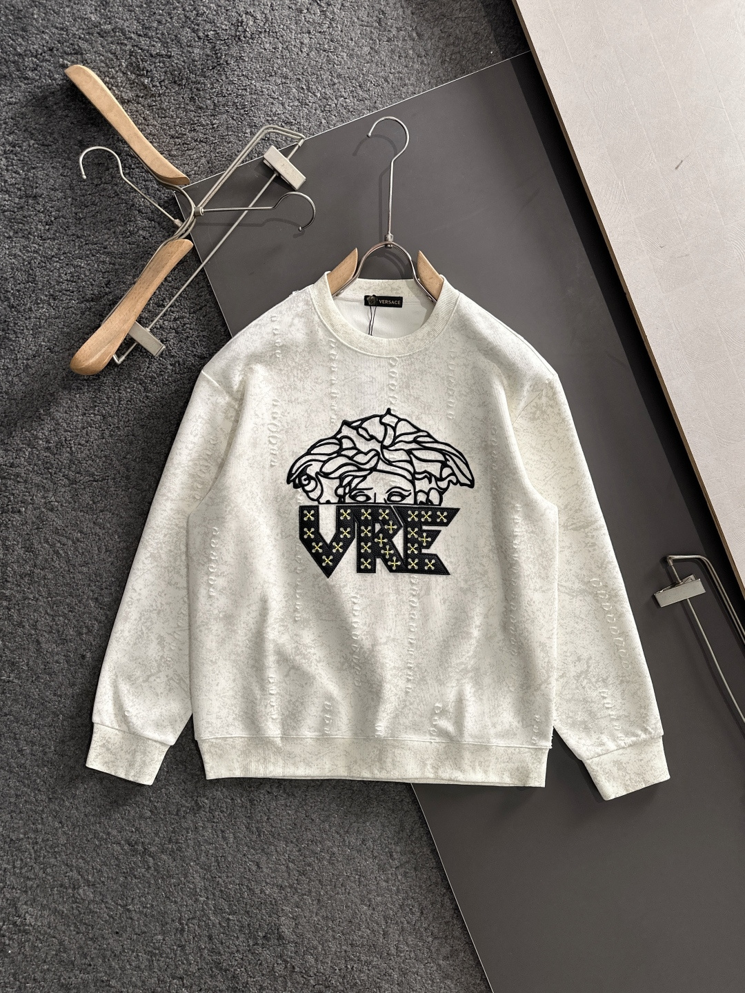 VER 25秋冬潮牌卫衣，精致工艺专柜面料，顶级元素融合打造，3标齐全，潮男时尚，无论是上身舒适度还是都