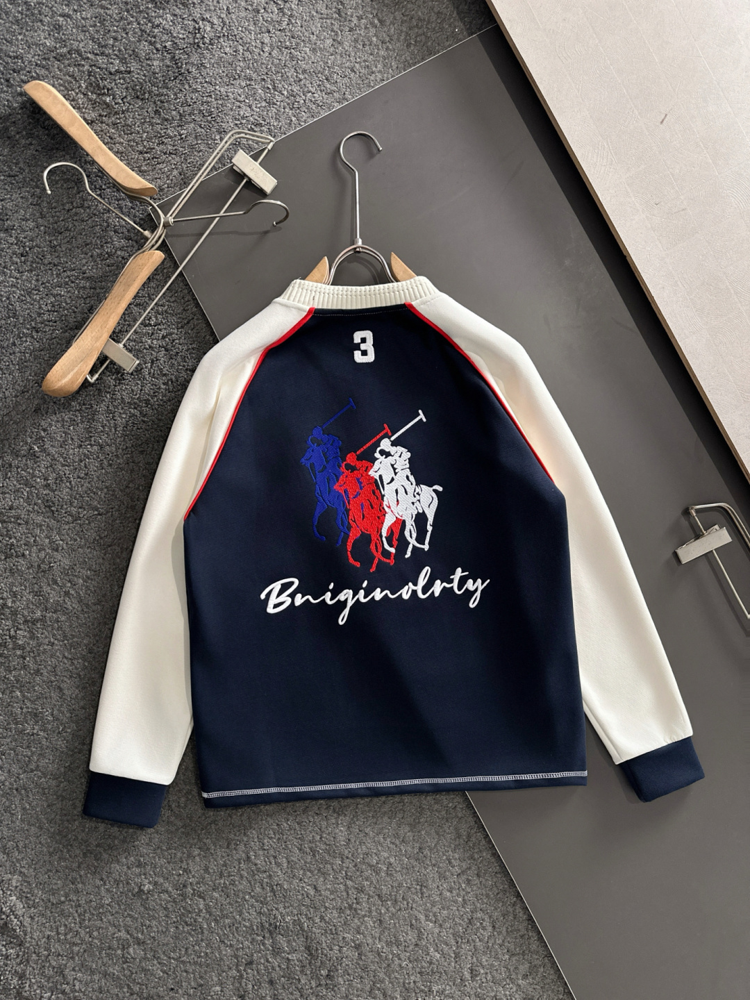 POLO 25秋冬潮牌卫衣，精致工艺专柜面料，顶级元素融合打造，3标齐全，潮男时尚，无论是上身舒适度还是