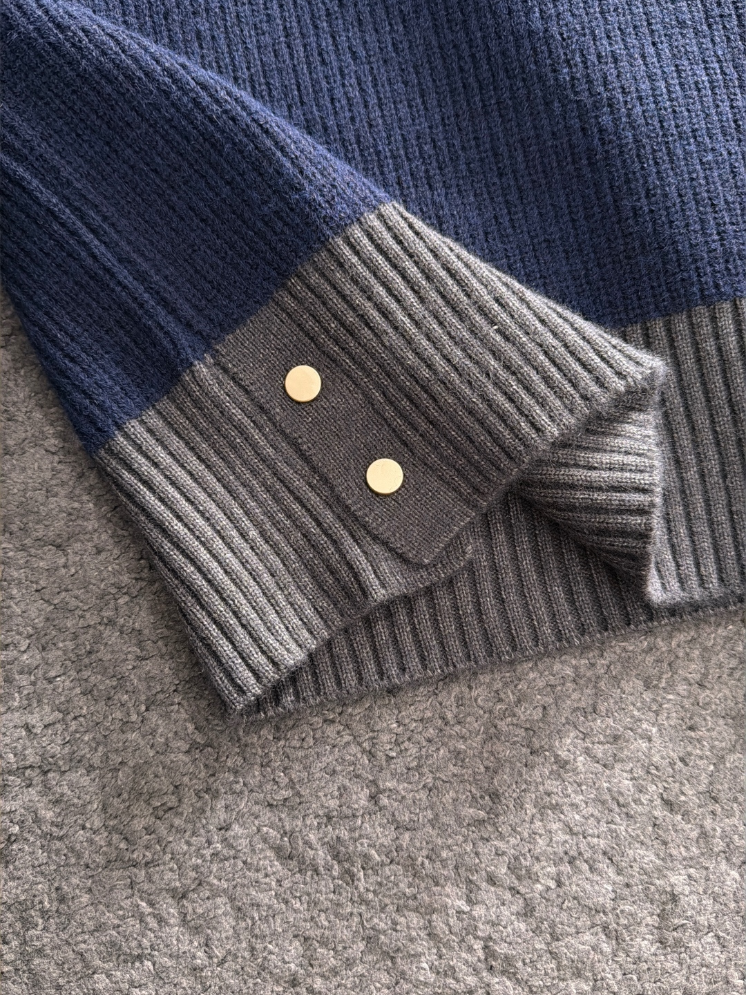 TB 25ss最新款秋冬时尚毛衣针织粗线、最顶级版四条杠提针织LOGO撞色拼接专柜款针织线衫圆领套头衫，