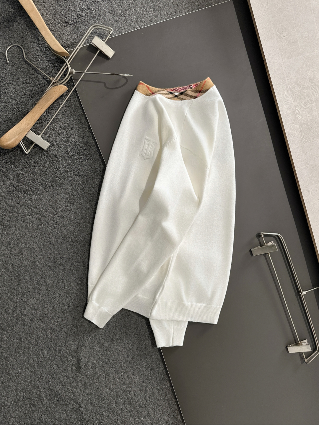 BBR 2025秋冬全身提花新款简约圆领针织羊毛衫，精致工艺专柜面料，顶级元素融合打造，经典3标齐全，潮