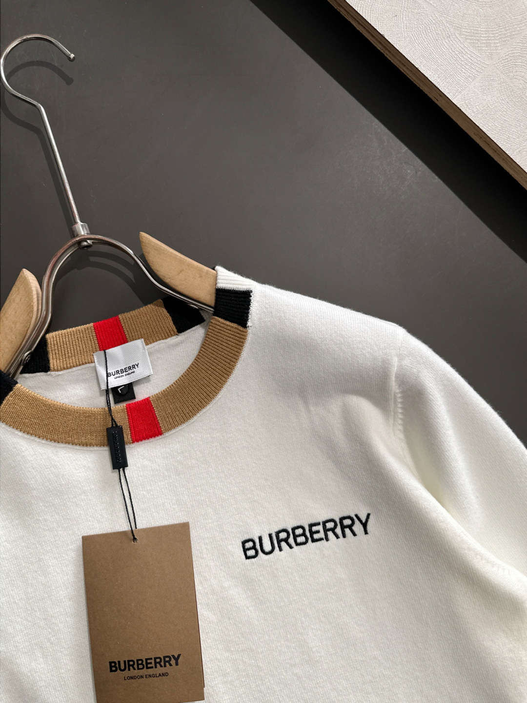 BBR 2025秋冬全身提花新款简约圆领针织羊毛衫，精致工艺专柜面料，顶级元素融合打造，经典3标齐全，潮