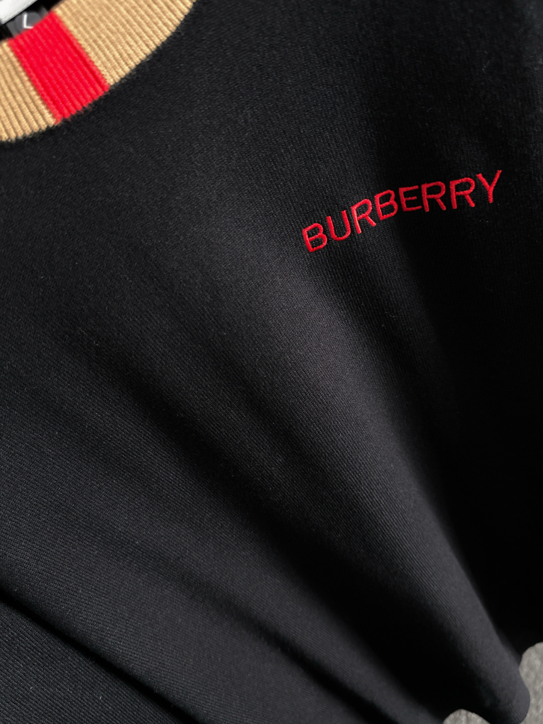 BBR 2025秋冬全身提花新款简约圆领针织羊毛衫，精致工艺专柜面料，顶级元素融合打造，经典3标齐全，潮