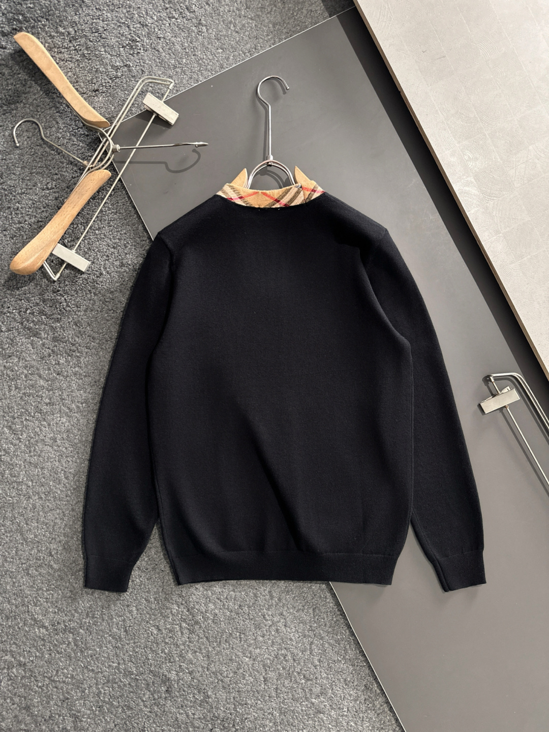 BBR 2025秋冬全身提花新款简约圆领针织羊毛衫，精致工艺专柜面料，顶级元素融合打造，经典3标齐全，潮