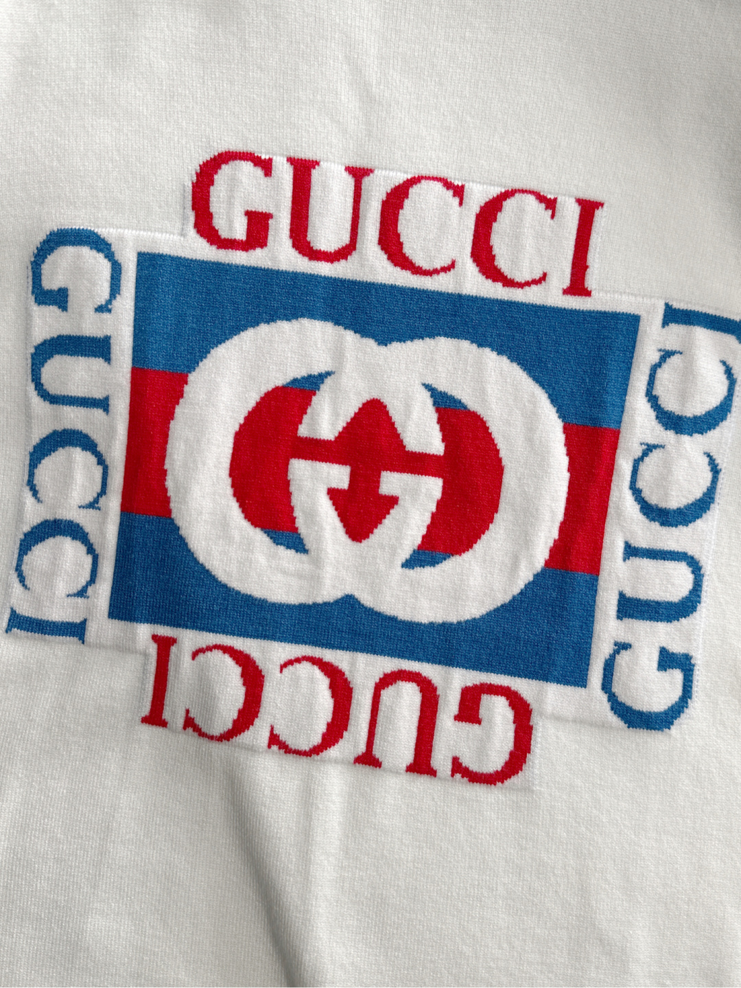 GUC 2025秋冬全身提花新款简约圆领针织羊毛衫，精致工艺专柜面料，顶级元素融合打造，经典3标齐全，潮