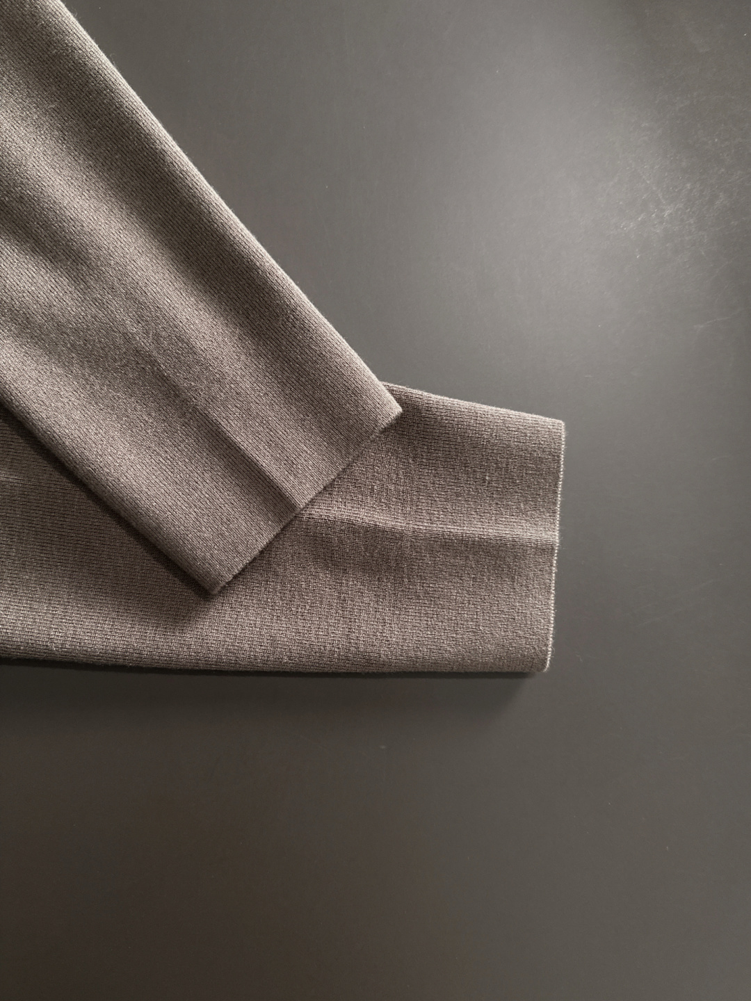 lP🆕 英伦雅痞绅士老钱们强烈推荐 经典圆领绵羊毛毛衣 经典刺绣低调奢华简约设计 保暖舒适 有型商务通勤