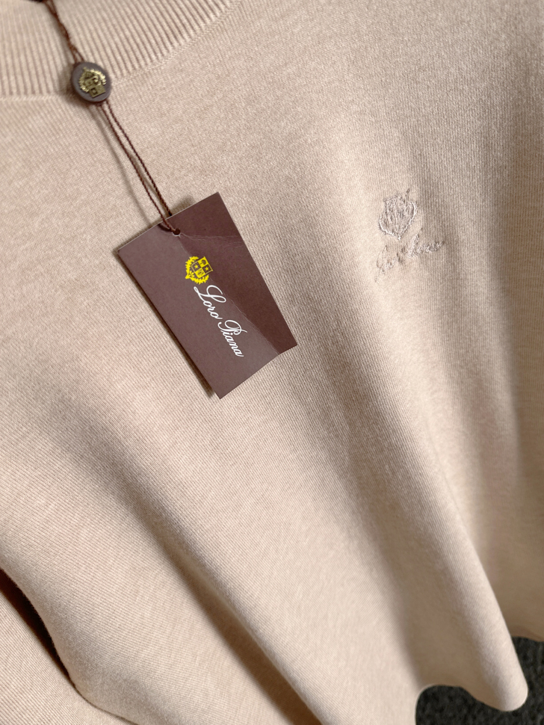 lP🆕 英伦雅痞绅士老钱们强烈推荐 经典圆领绵羊毛毛衣 经典刺绣低调奢华简约设计 保暖舒适 有型商务通勤