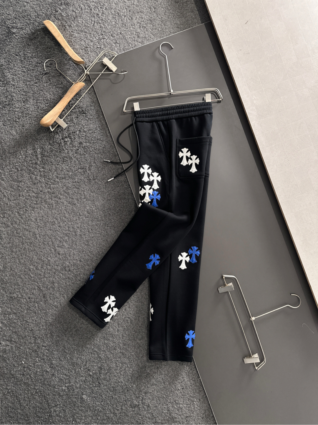 CH 2025秋冬新品休闲裤，经典款百看不厌，裤身工艺设计，进口客供辅料、面料定制，每个细节做到极致，原