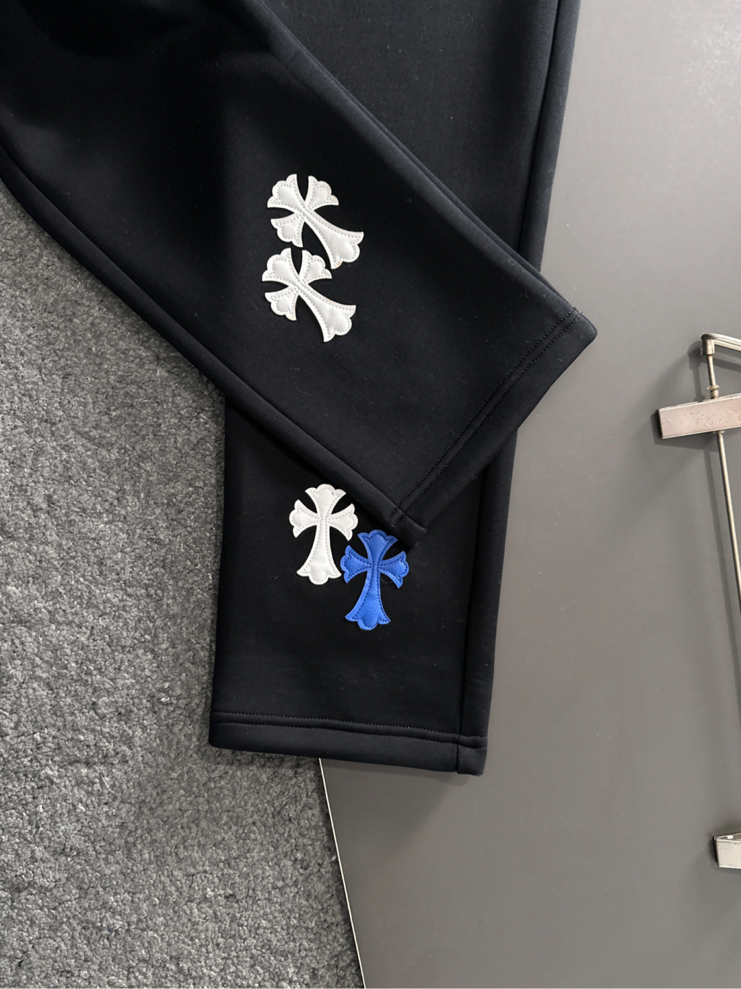 CH 2025秋冬新品休闲裤，经典款百看不厌，裤身工艺设计，进口客供辅料、面料定制，每个细节做到极致，原