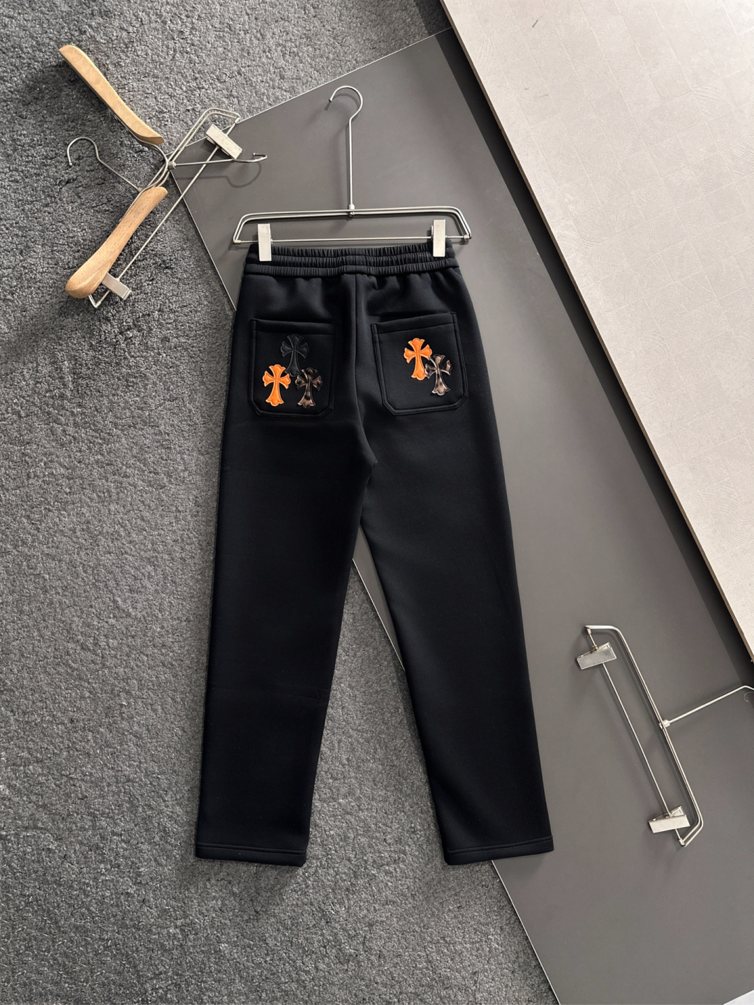 CH 2025秋冬新品休闲裤，经典款百看不厌，裤身工艺设计，进口客供辅料、面料定制，每个细节做到极致，原