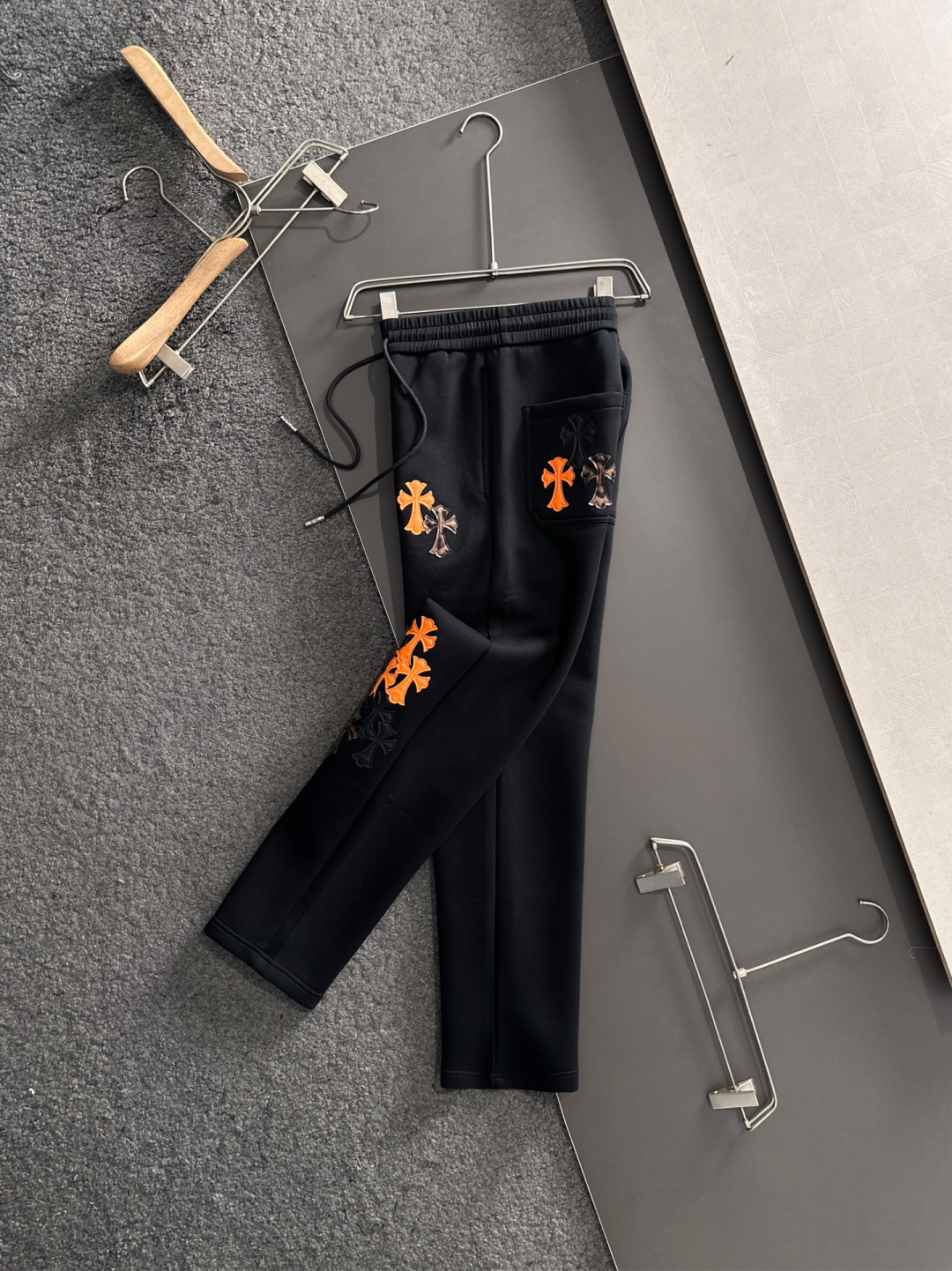 CH 2025秋冬新品休闲裤，经典款百看不厌，裤身工艺设计，进口客供辅料、面料定制，每个细节做到极致，原