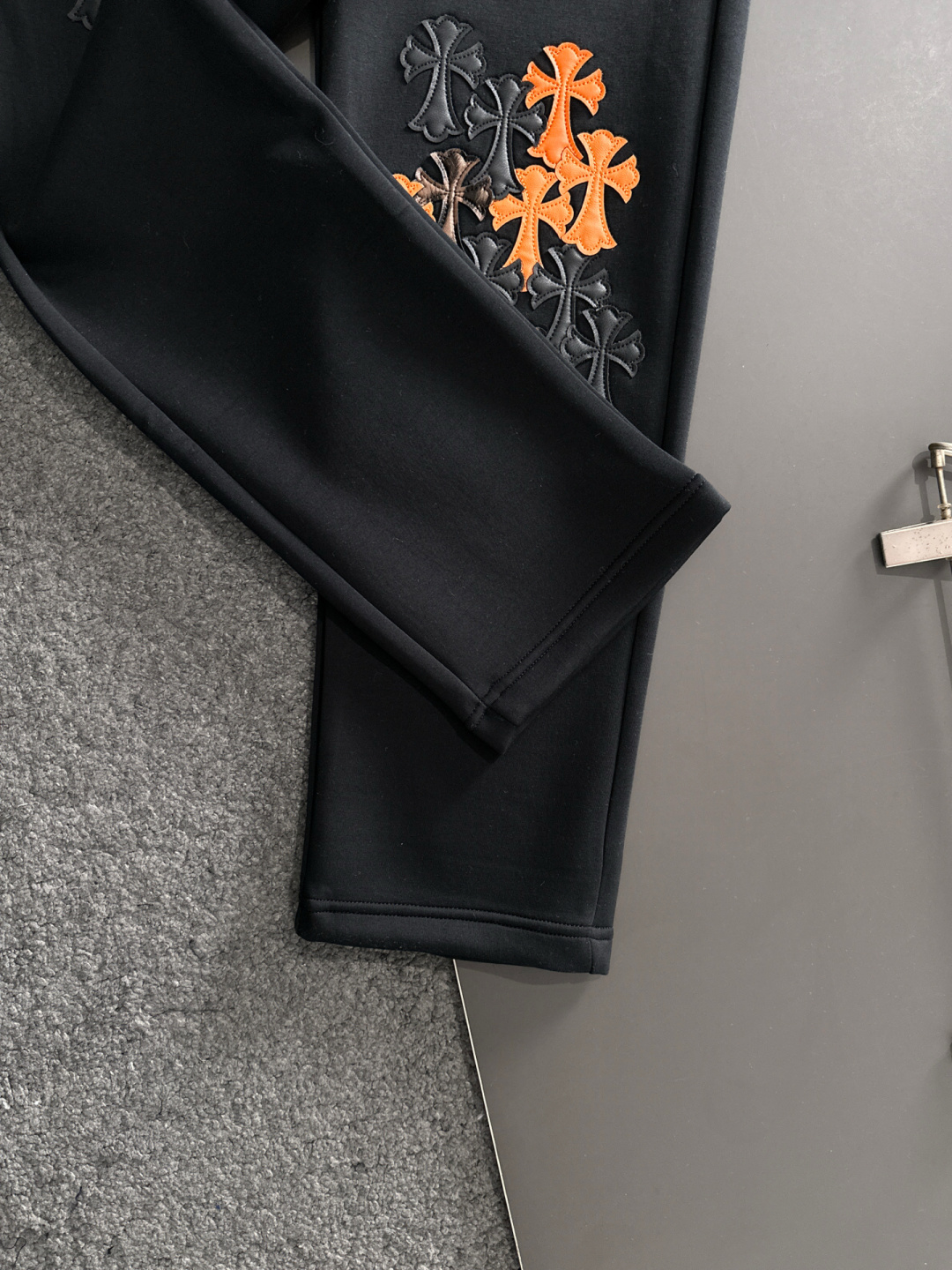 CH 2025秋冬新品休闲裤，经典款百看不厌，裤身工艺设计，进口客供辅料、面料定制，每个细节做到极致，原