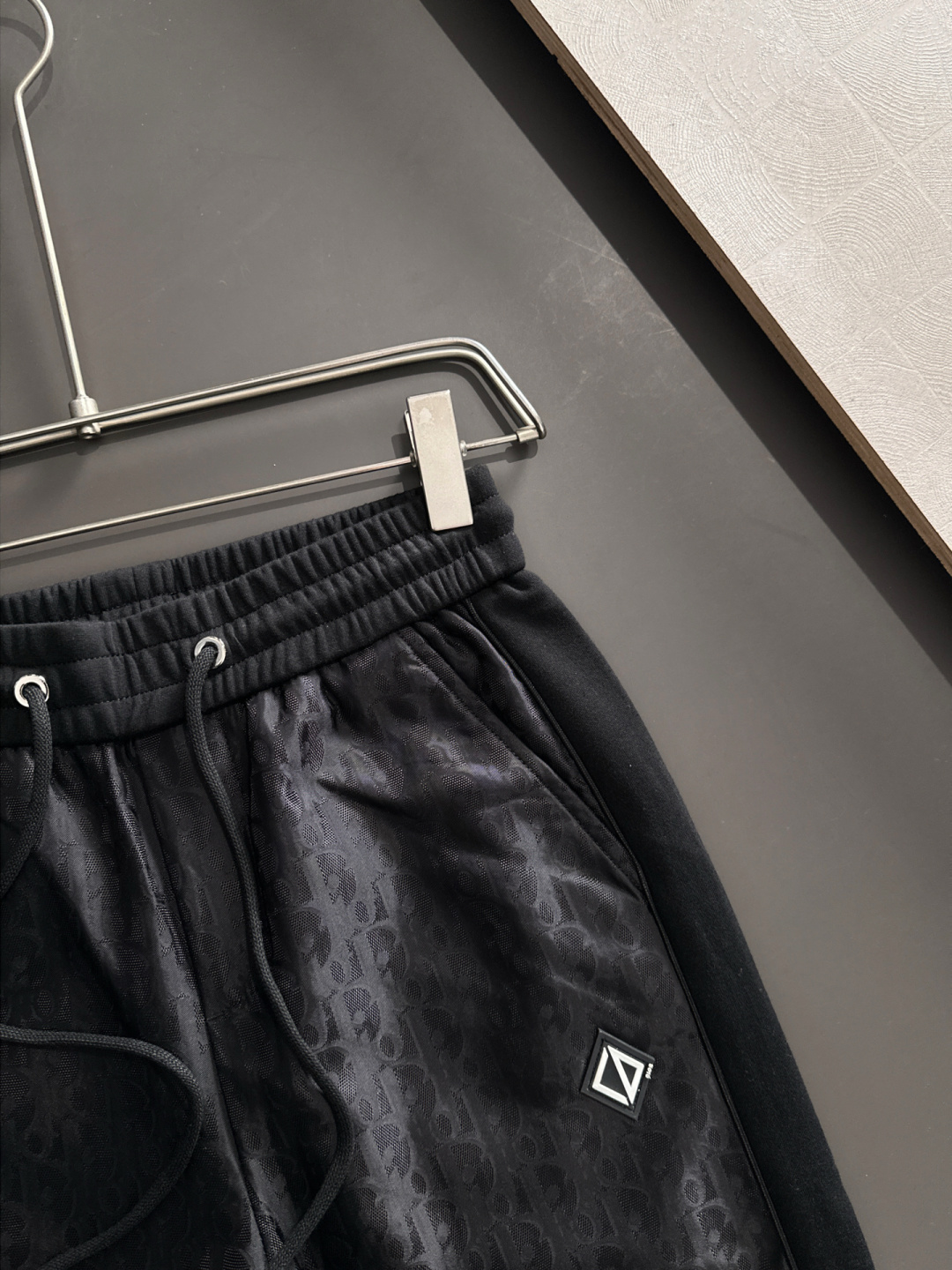 CH 2025秋冬新品休闲裤，经典款百看不厌，裤身工艺设计，进口客供辅料、面料定制，每个细节做到极致，原