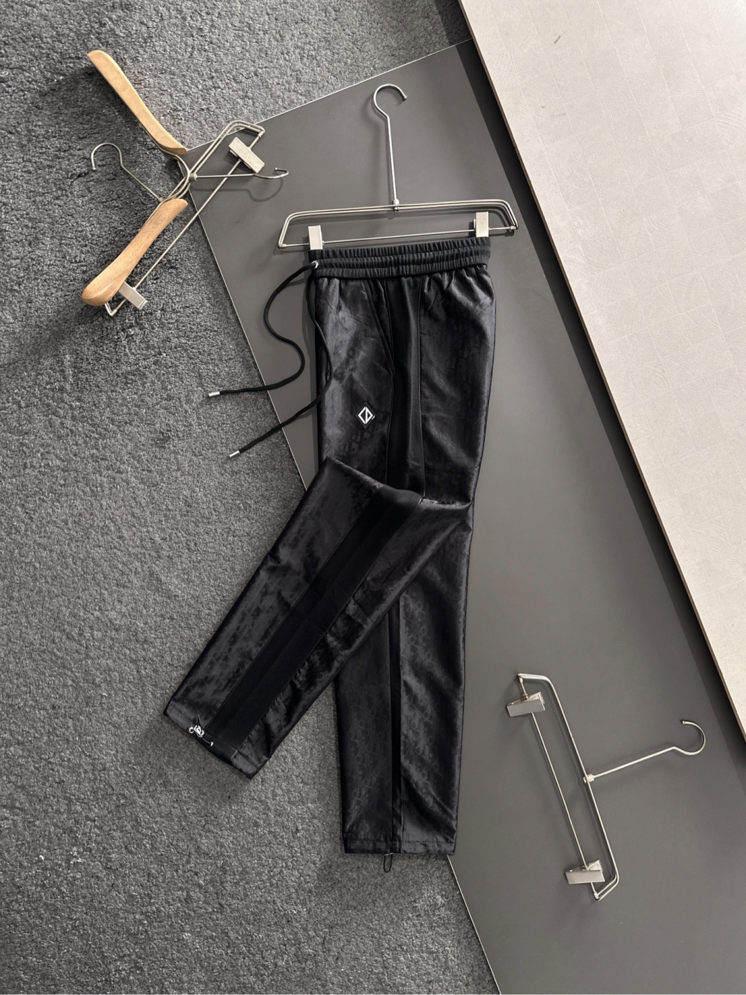 CH 2025秋冬新品休闲裤，经典款百看不厌，裤身工艺设计，进口客供辅料、面料定制，每个细节做到极致，原