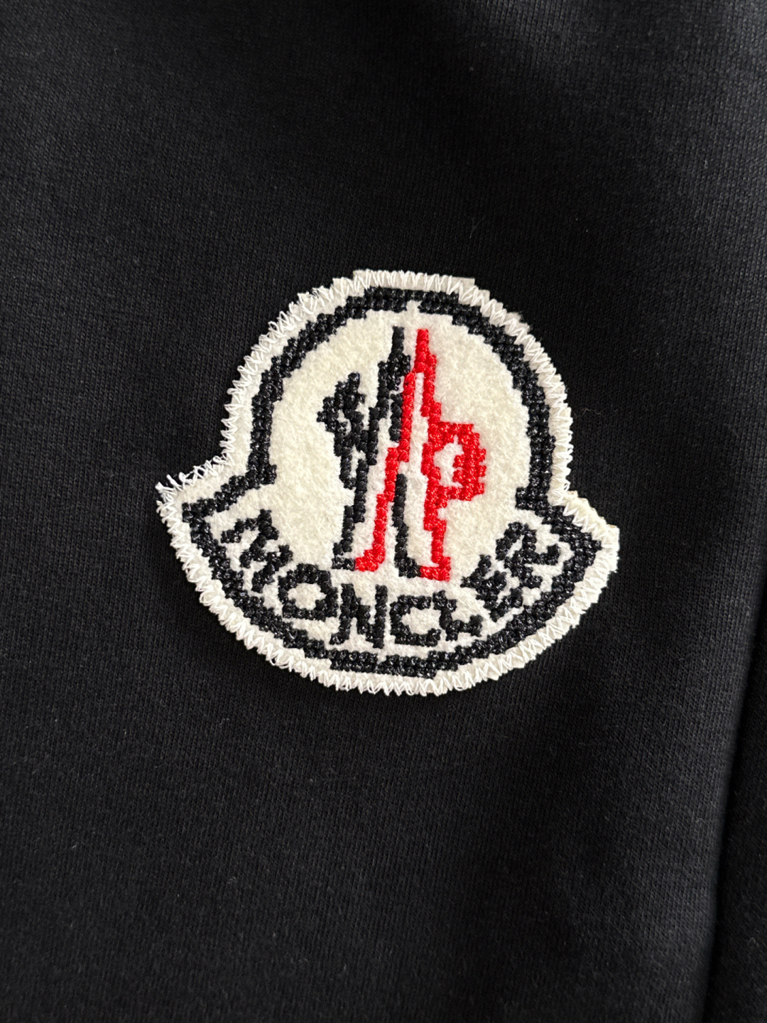 MON 2025秋冬新品休闲裤，经典款百看不厌，裤身工艺设计，进口客供辅料、面料定制，每个细节做到极致，