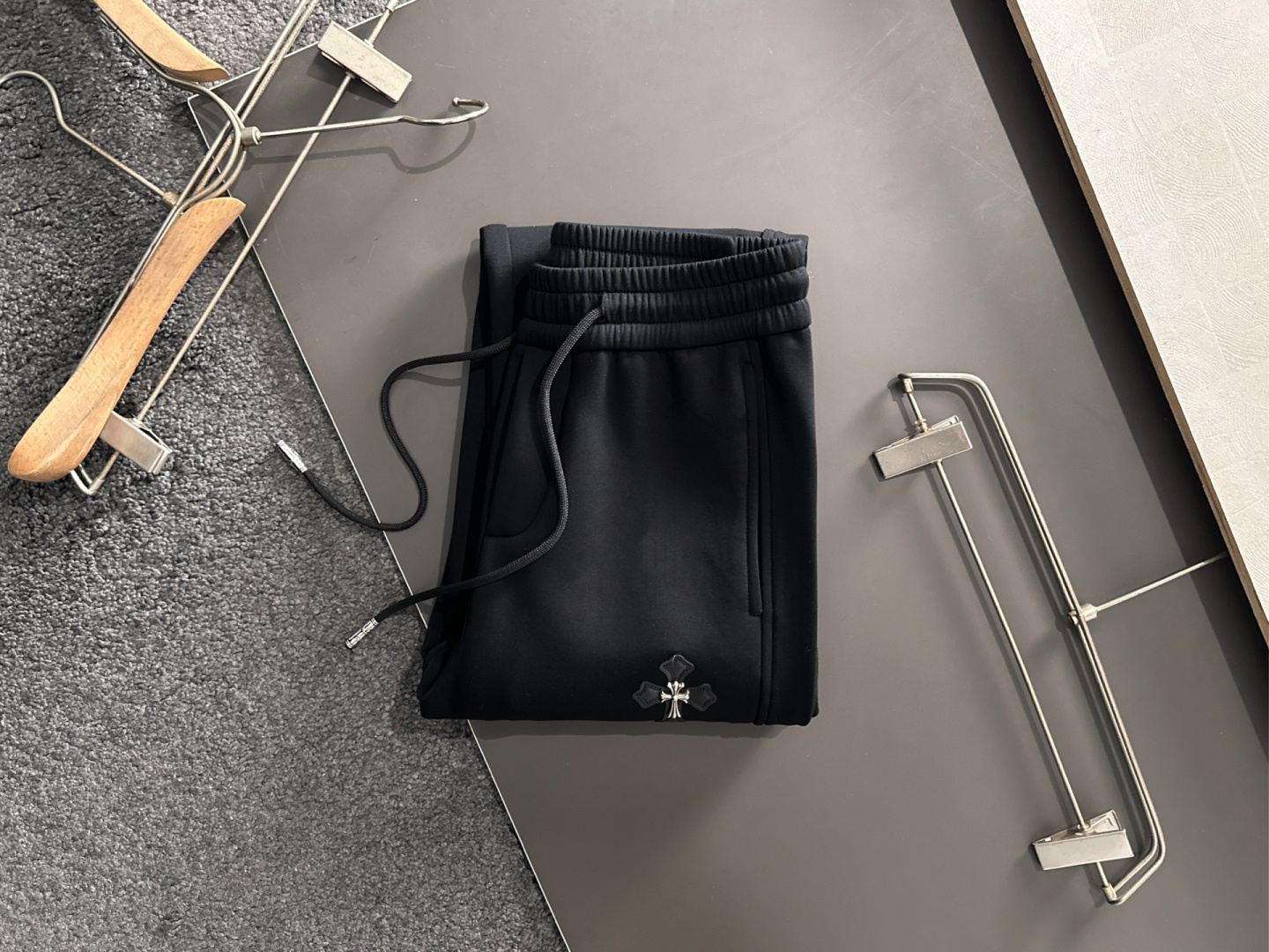 CH 2025秋冬新品休闲裤，经典款百看不厌，裤身工艺设计，进口客供辅料、面料定制，每个细节做到极致，原