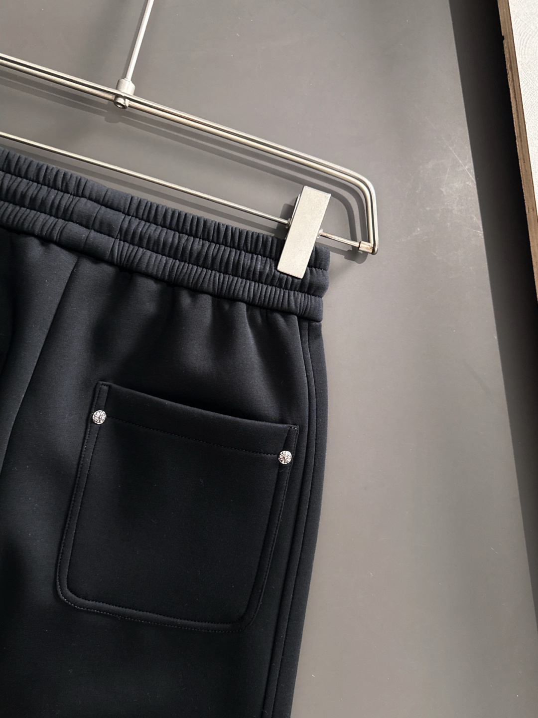 CH 2025秋冬新品休闲裤，经典款百看不厌，裤身工艺设计，进口客供辅料、面料定制，每个细节做到极致，原