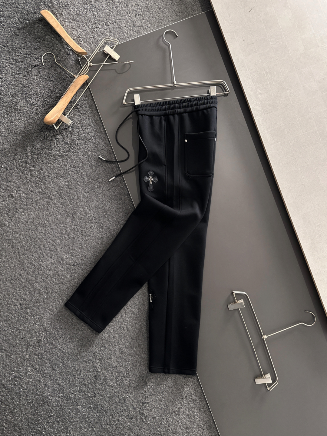 CH 2025秋冬新品休闲裤，经典款百看不厌，裤身工艺设计，进口客供辅料、面料定制，每个细节做到极致，原