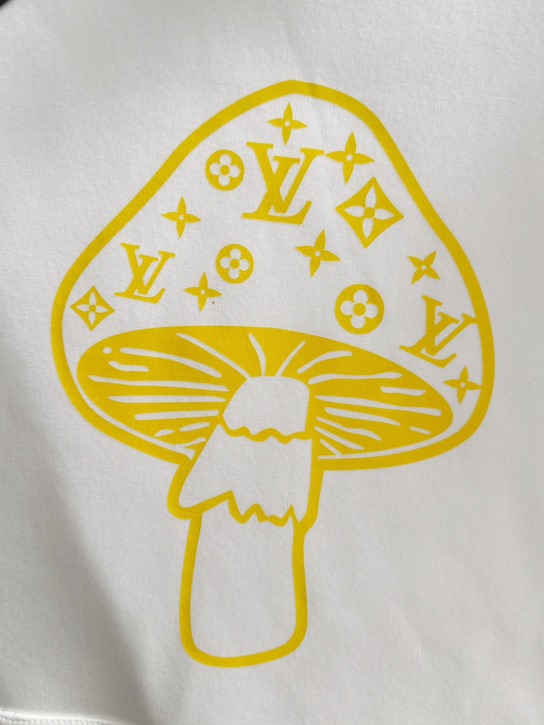 1V 2025SS新款男士加绒连帽卫衣 选用定制加绒卫衣面料 纹理细腻 舒适贴肤 插兜低口袋设计，饰以品