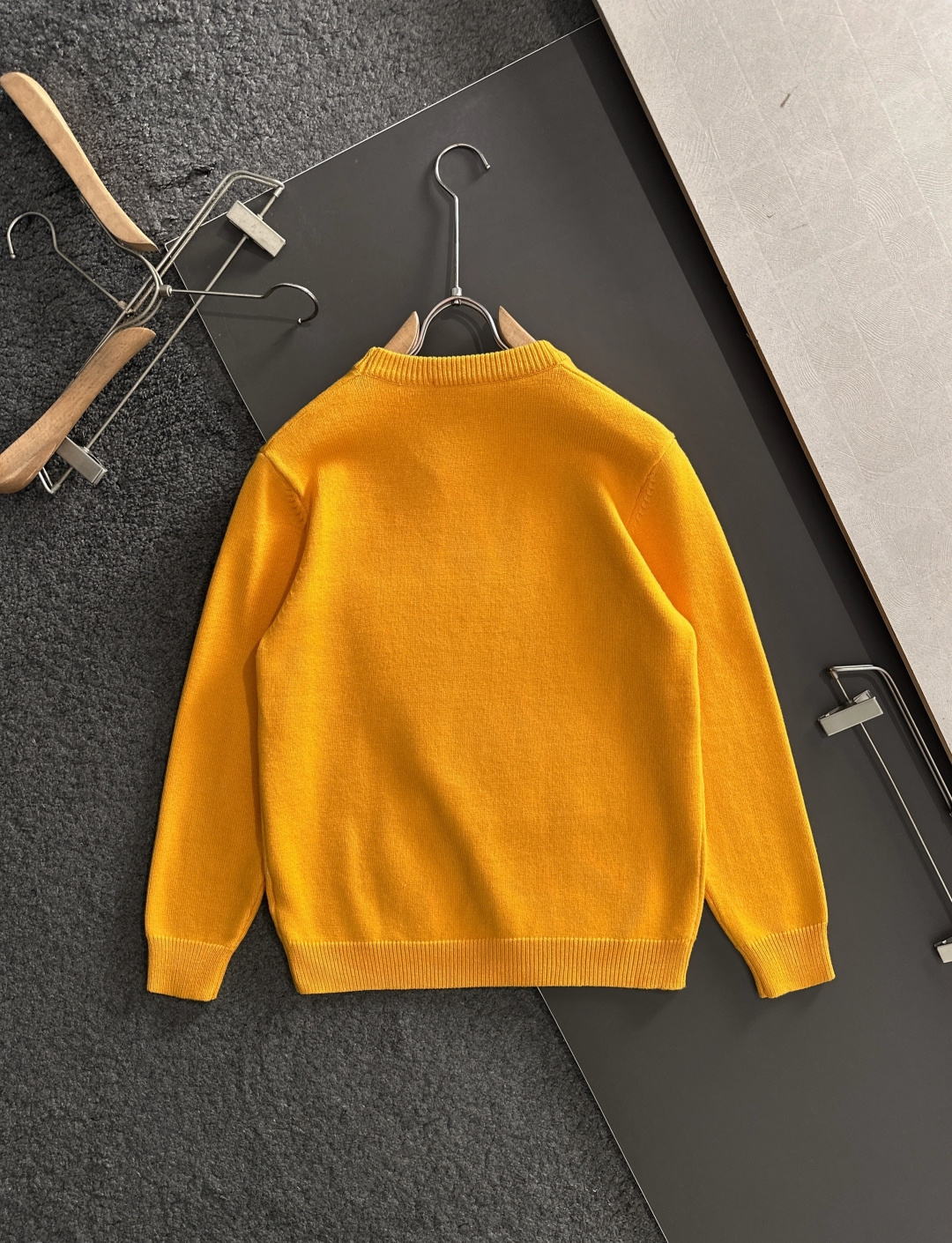 ARC 2025秋冬新品毛衣，休闲时尚保暖，打底单穿都可以进口羊毛混纺羊毛，保暖性很强，不刺激皮肤，可贴