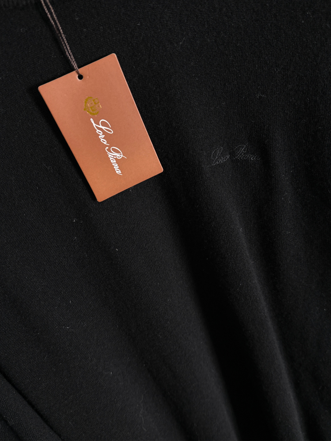 lP🆕 英伦雅痞绅士老钱们强烈推荐 经典圆领绵羊毛毛衣 经典刺绣低调奢华简约设计 保暖舒适 有型商务通勤