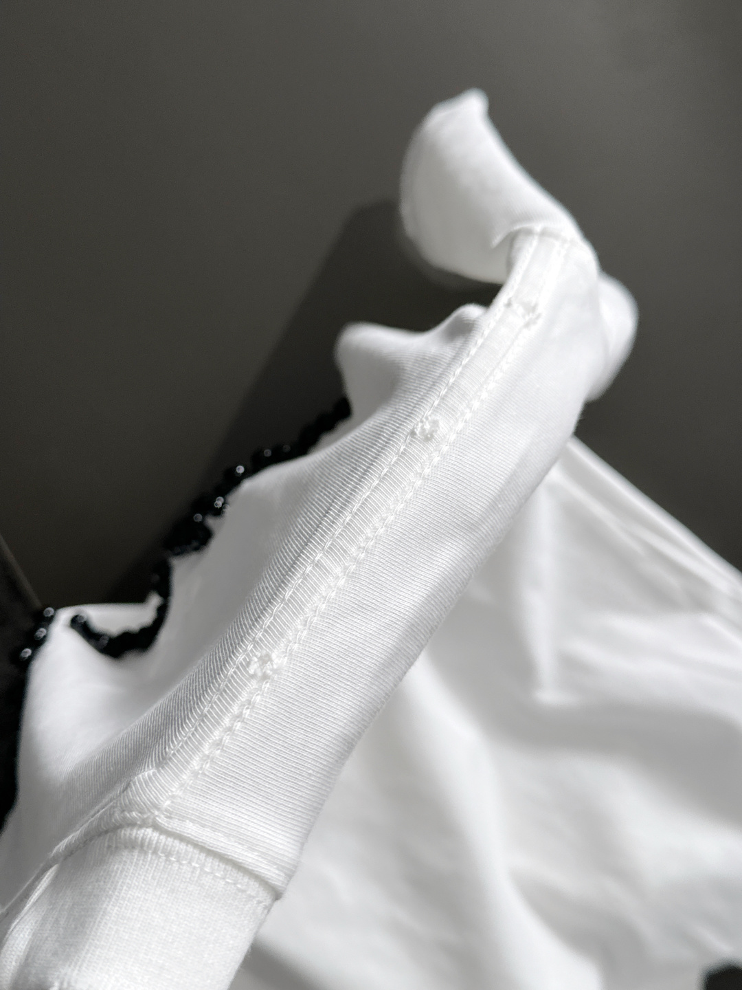 （高版本）1V 2026SS春夏最新款圆领时尚短袖T恤，官网同步，专柜纯棉面料！贴肤舒适，耐看又好穿，领