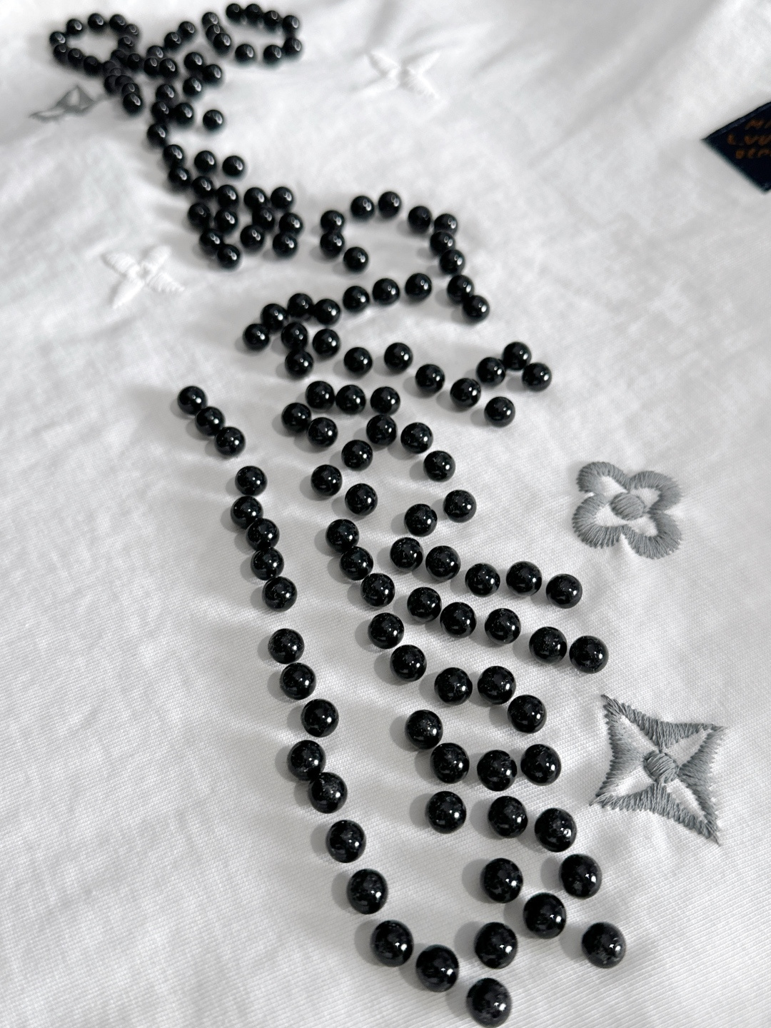 （高版本）1V 2026SS春夏最新款圆领时尚短袖T恤，官网同步，专柜纯棉面料！贴肤舒适，耐看又好穿，领