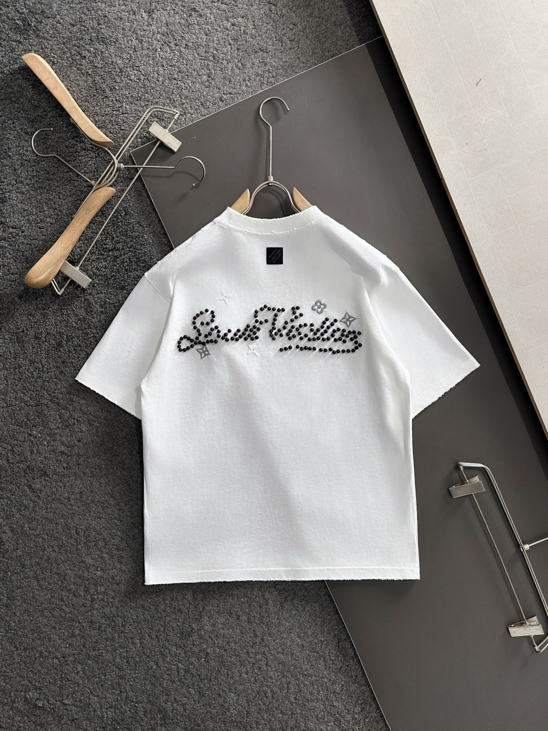 （高版本）1V 2026SS春夏最新款圆领时尚短袖T恤，官网同步，专柜纯棉面料！贴肤舒适，耐看又好穿，领