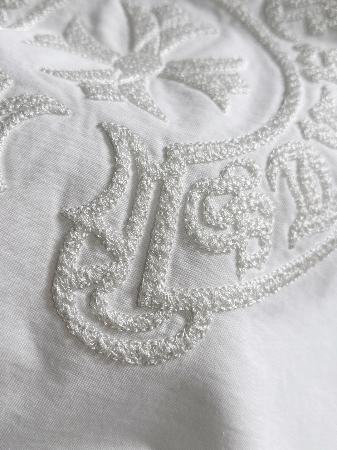 （高版本）CH 2026SS春夏最新款圆领时尚短袖T恤，官网同步，专柜纯棉面料！贴肤舒适，耐看又好穿，领