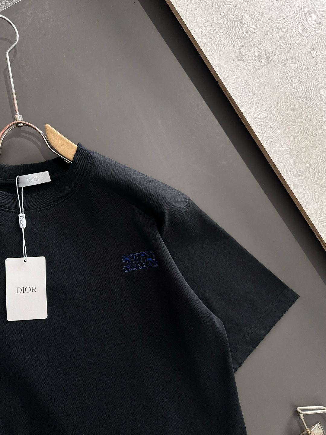 （高版本）CD 2026SS春夏最新款圆领时尚短袖T恤，官网同步，专柜纯棉面料！贴肤舒适，耐看又好穿，领