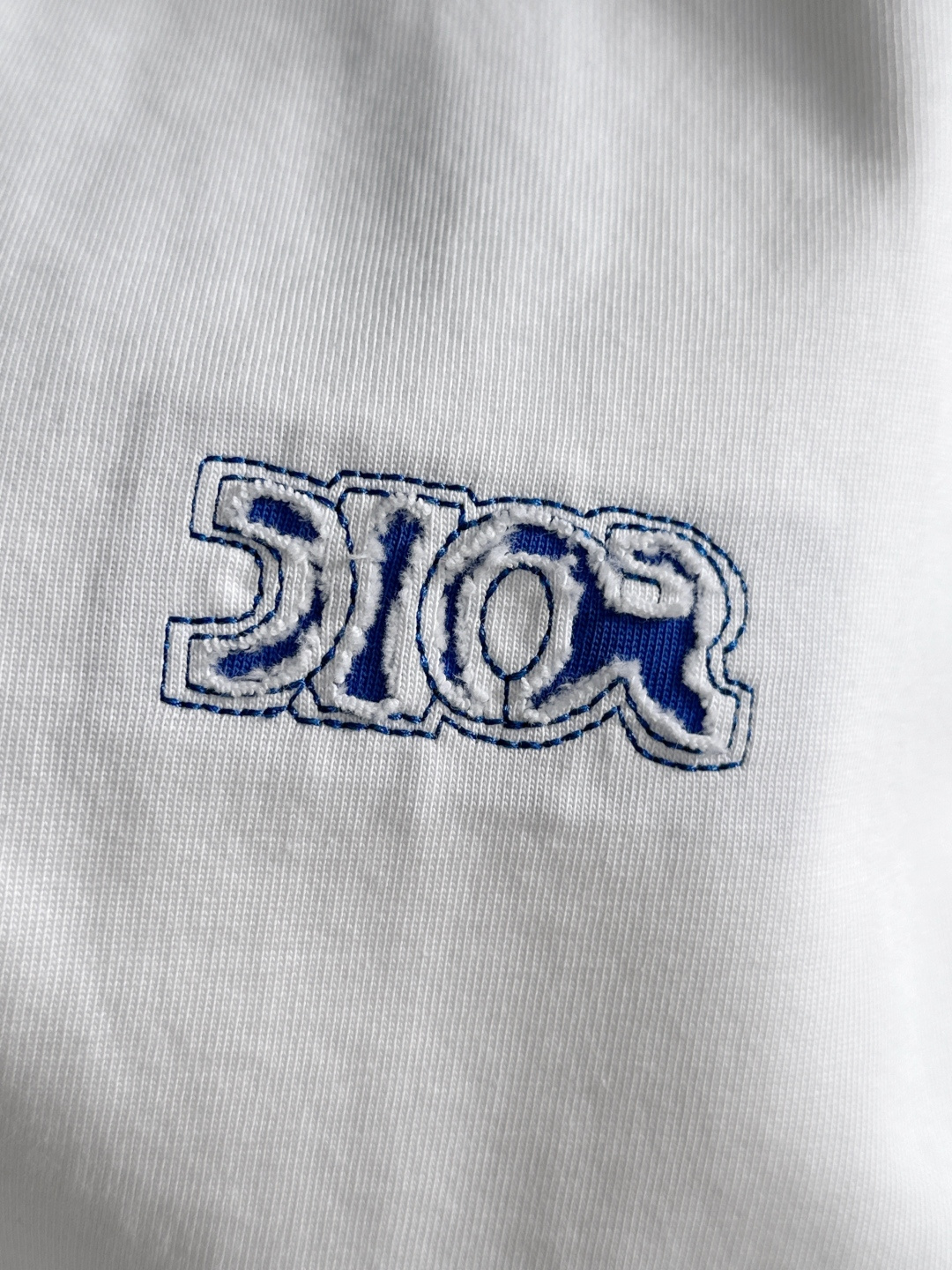 （高版本）CD 2026SS春夏最新款圆领时尚短袖T恤，官网同步，专柜纯棉面料！贴肤舒适，耐看又好穿，领