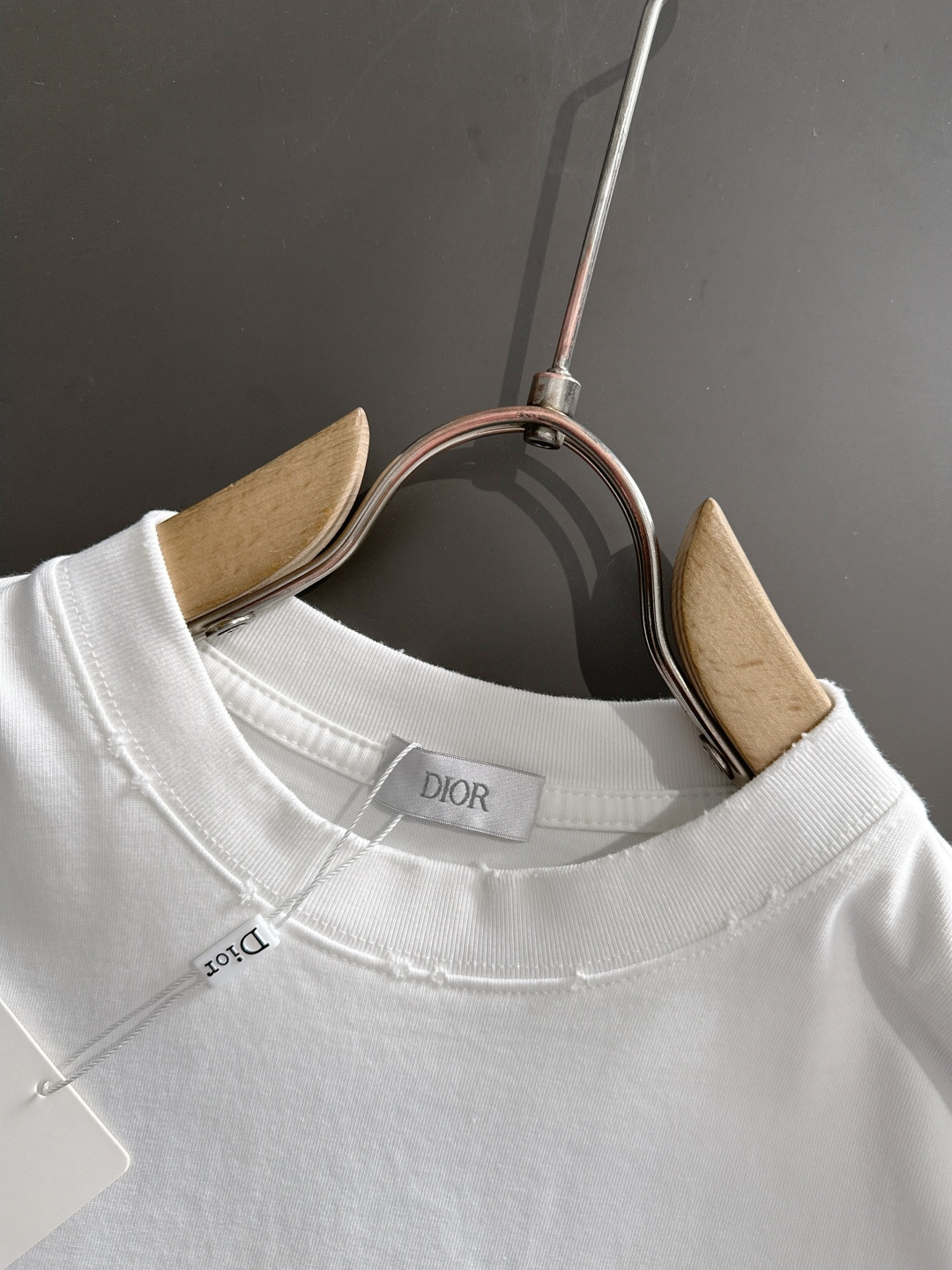 （高版本）CD 2026SS春夏最新款圆领时尚短袖T恤，官网同步，专柜纯棉面料！贴肤舒适，耐看又好穿，领