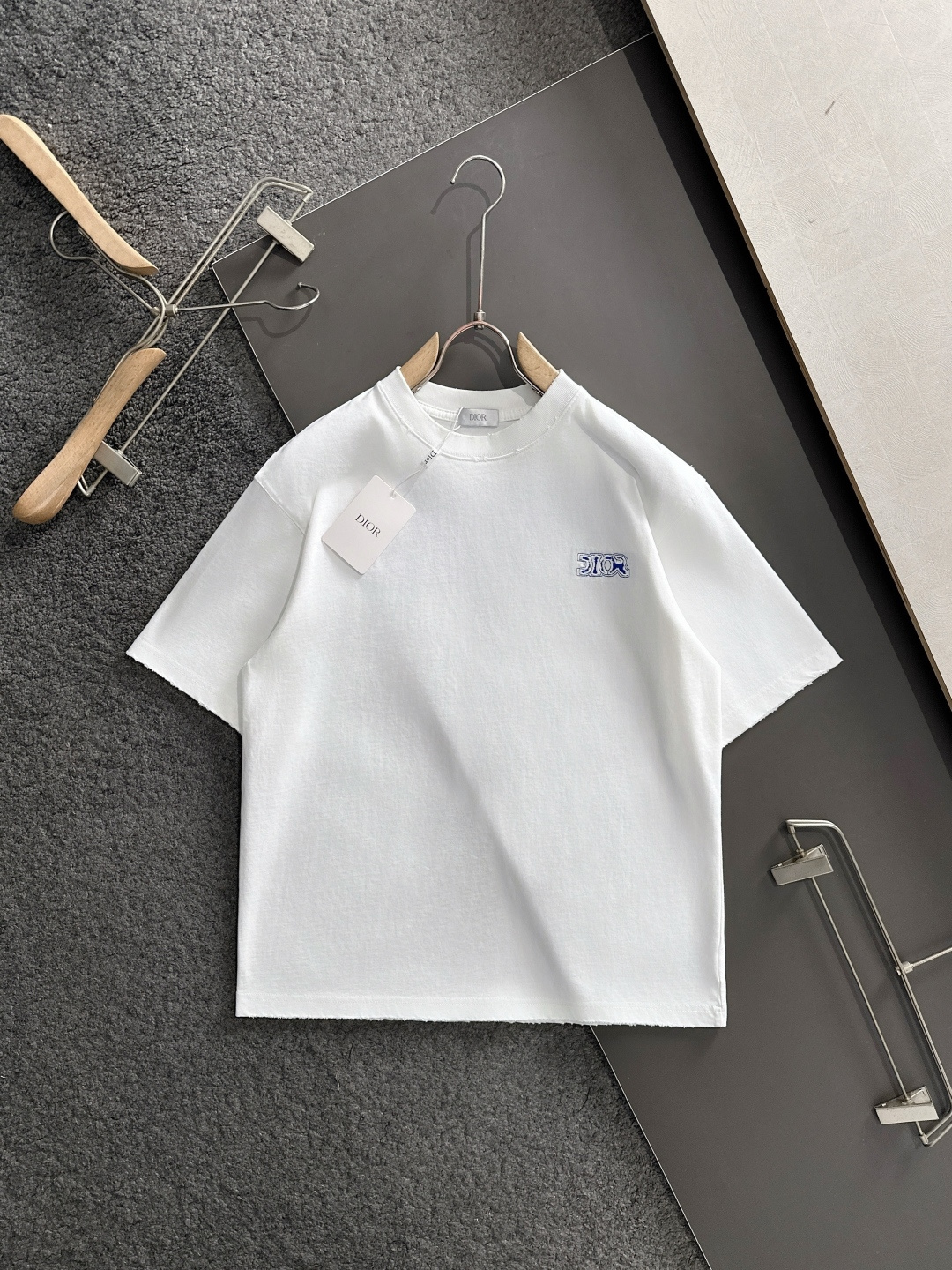 （高版本）CD 2026SS春夏最新款圆领时尚短袖T恤，官网同步，专柜纯棉面料！贴肤舒适，耐看又好穿，领