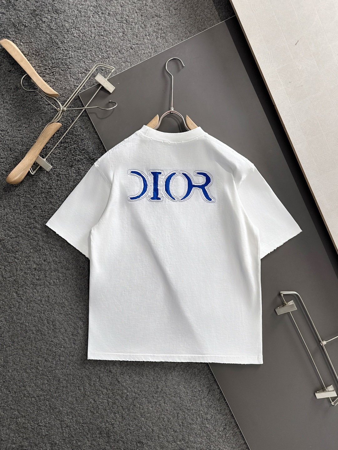 （高版本）CD 2026SS春夏最新款圆领时尚短袖T恤，官网同步，专柜纯棉面料！贴肤舒适，耐看又好穿，领