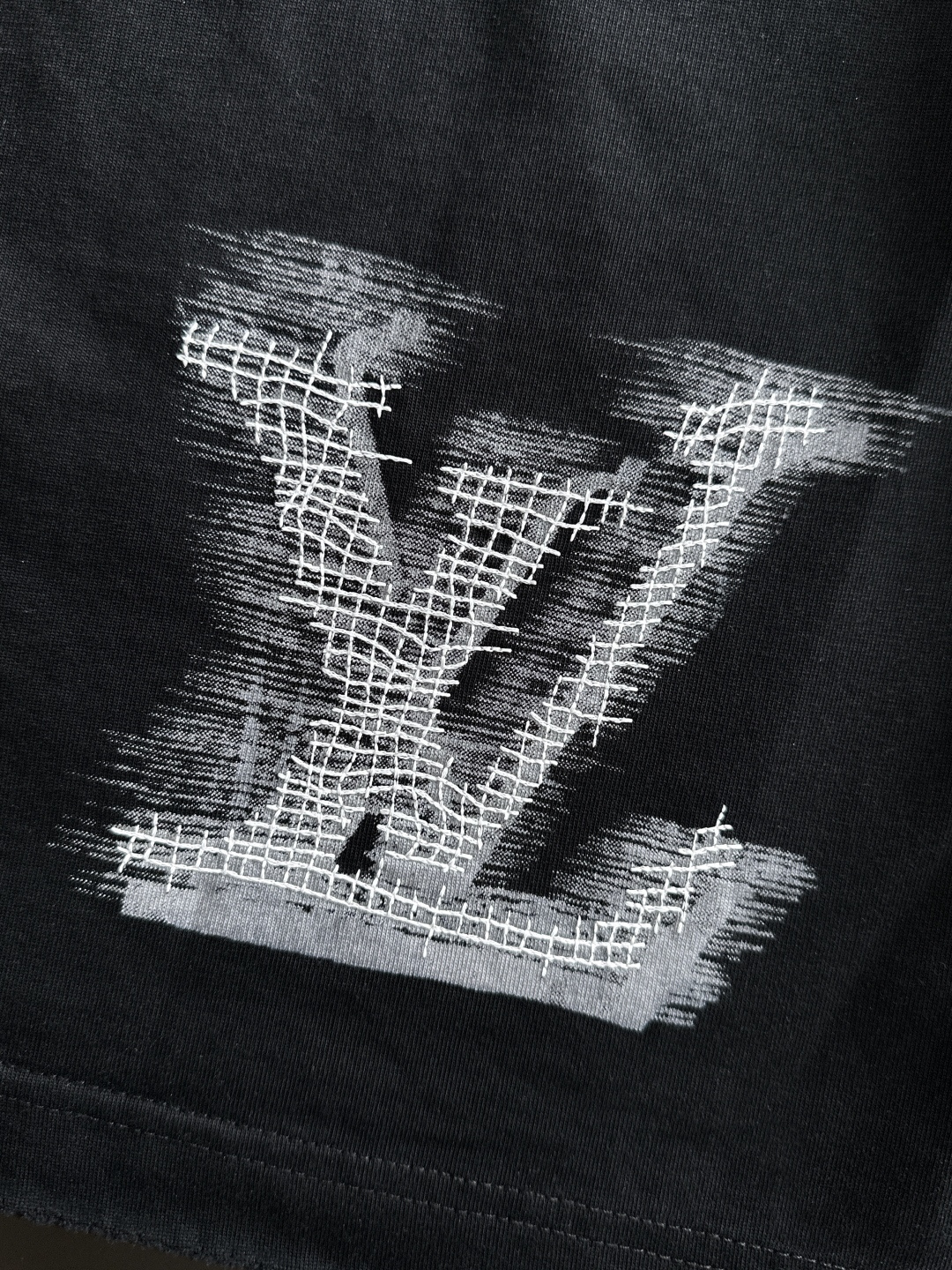 （高版本）1V 2026SS春夏最新款圆领时尚短袖T恤，官网同步，专柜纯棉面料！贴肤舒适，耐看又好穿，领