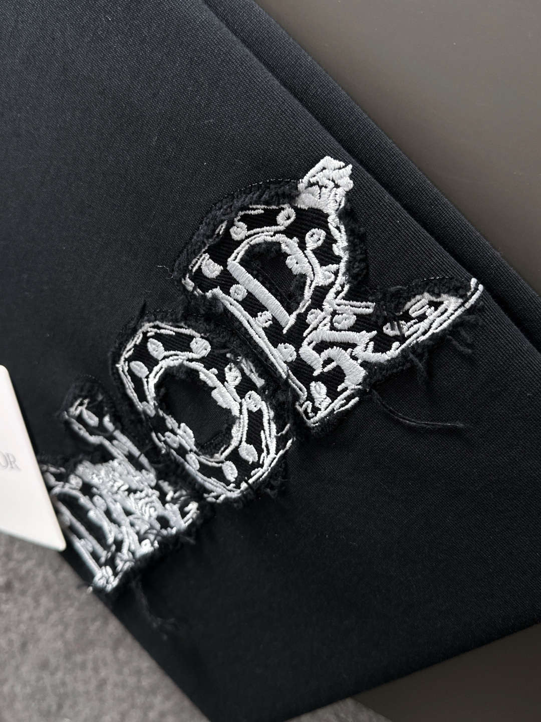 （高版本）CD 2026SS春夏最新款圆领时尚短袖T恤，官网同步，专柜纯棉面料！贴肤舒适，耐看又好穿，领