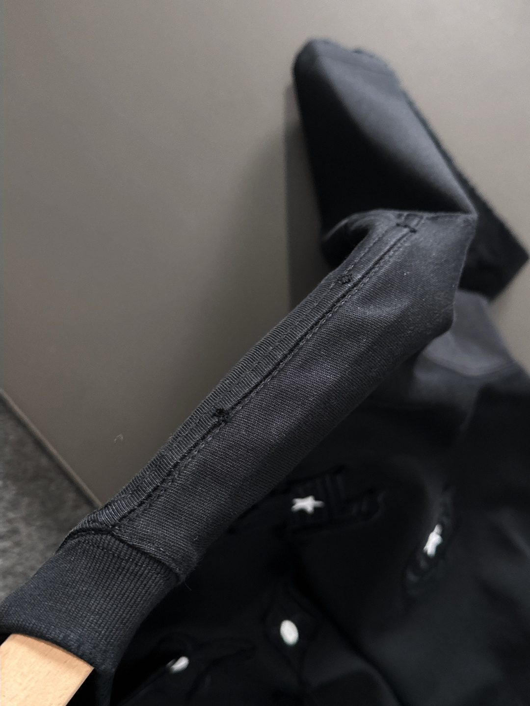 （高版本）1V 2026SS春夏最新款圆领时尚短袖T恤，官网同步，专柜纯棉面料！贴肤舒适，耐看又好穿，领